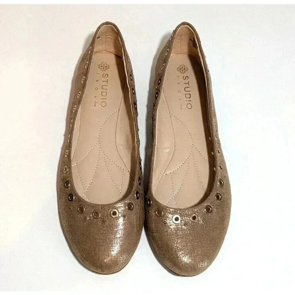 Studio Isola Metallic Gold Jacey Ballet Flats Size 7.5 Grommet Stud Details